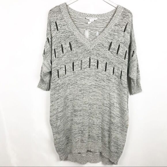 BCBGENERATION Tunic Sweater w/ cutouts &pockets. - Picture 1 of 6